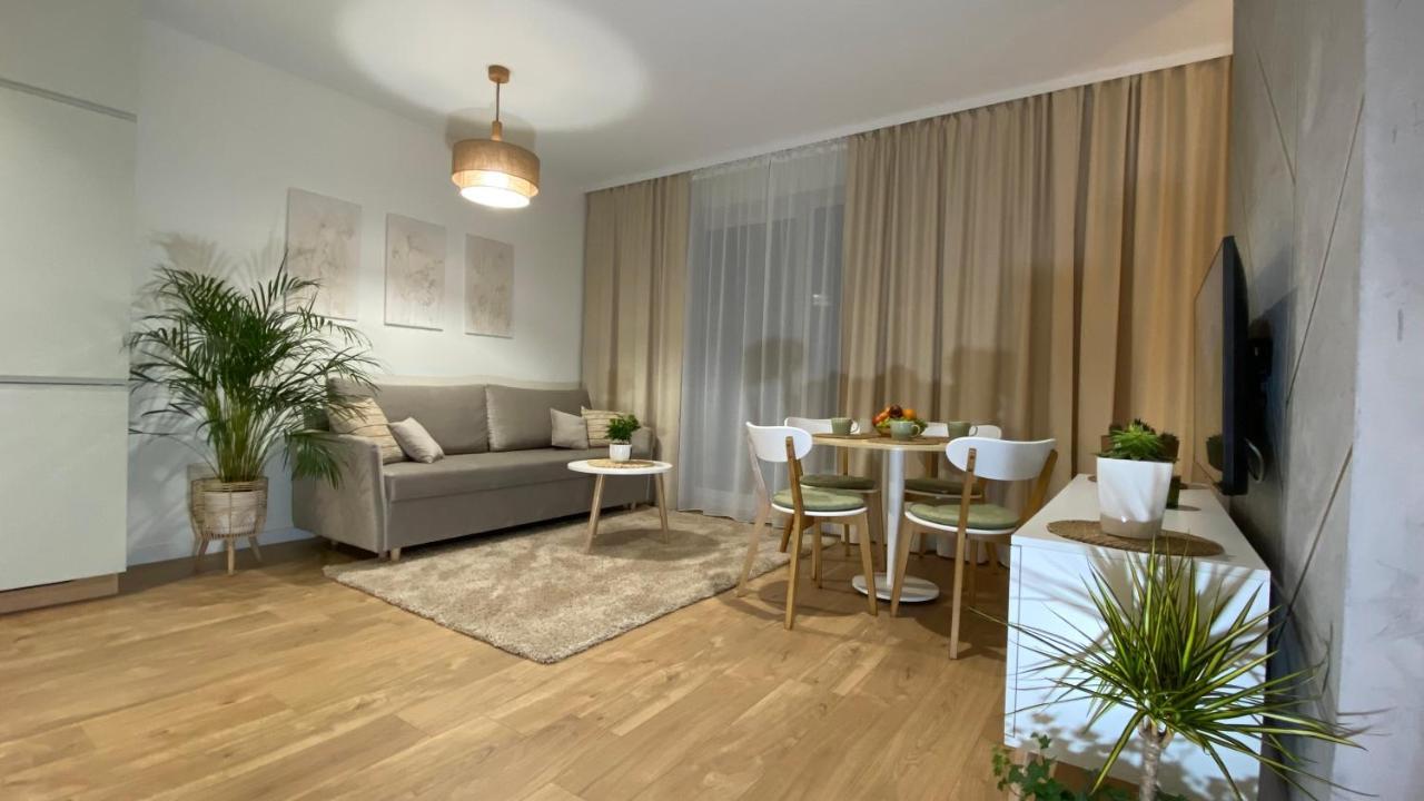 Green Park Apartament Пшемишъл Екстериор снимка